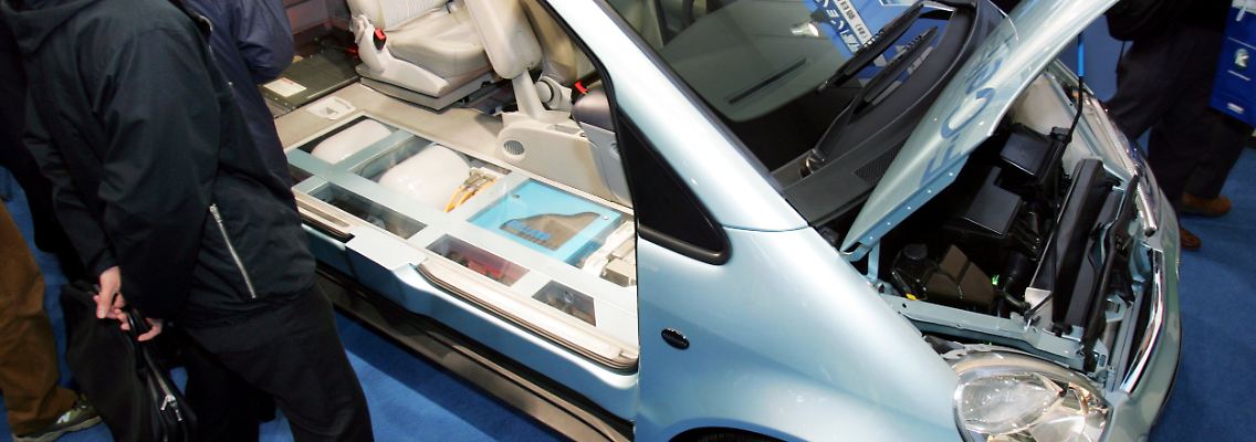 200 Autos mit Brennstoffzellen will Mercedes vorerst als Kleinserie produzieren (im Bild: die A-Klasse mit Brennstoffzelle).