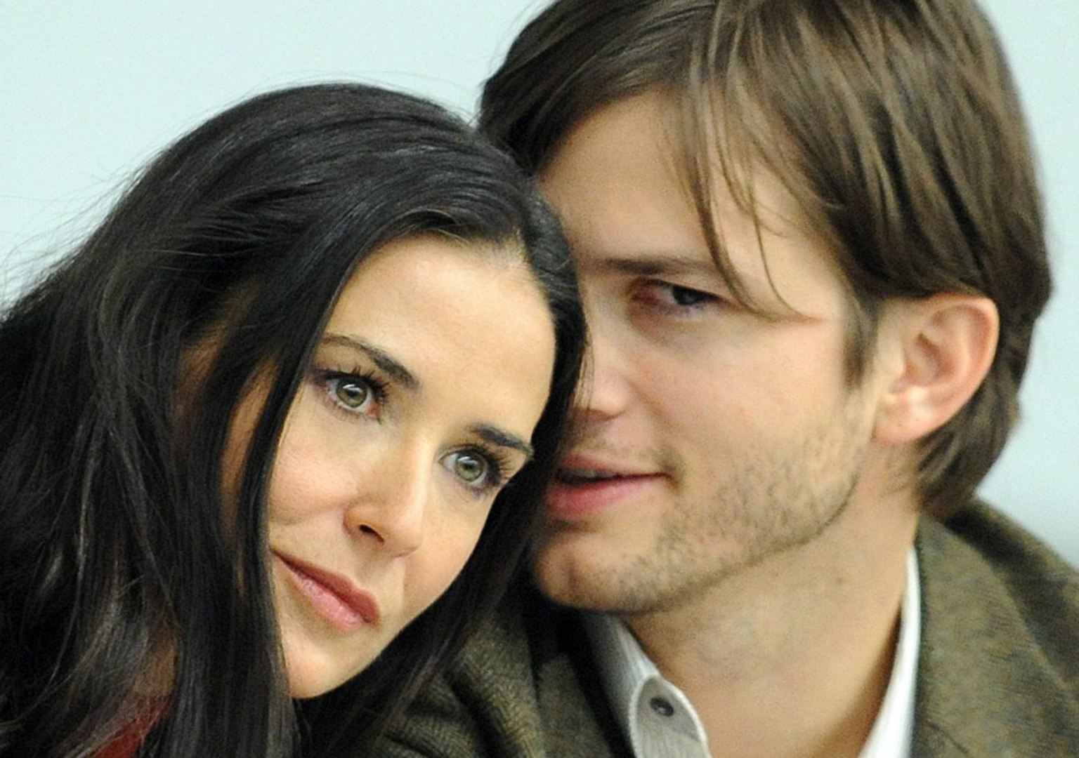 Nun also doch: Lange Zeit wirkten Demi Moore und Ashton Kutcher wie das Vorzeigepaar aus Hollywoods Traumfabrik, ...