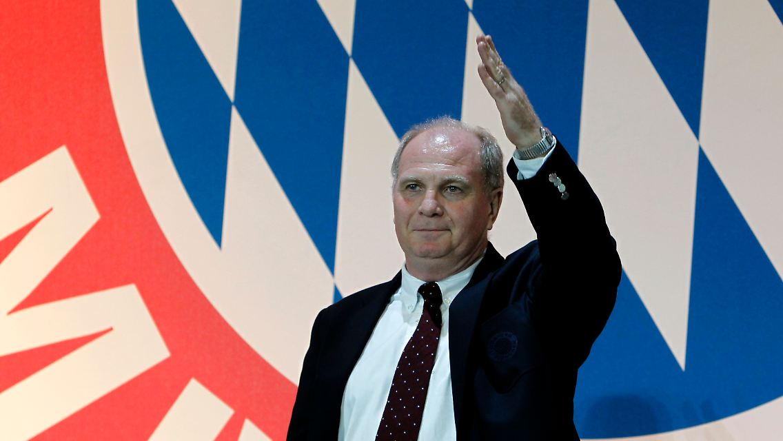 "Ich bin selten so stolz auf Bayern München gewesen wie in diesem Moment": Uli Hoeneß.