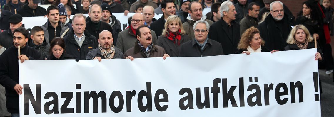 Ein Schweigemarsch in Hamburg sollte an die Opfer der Mordserie von Neonazis erinnern.