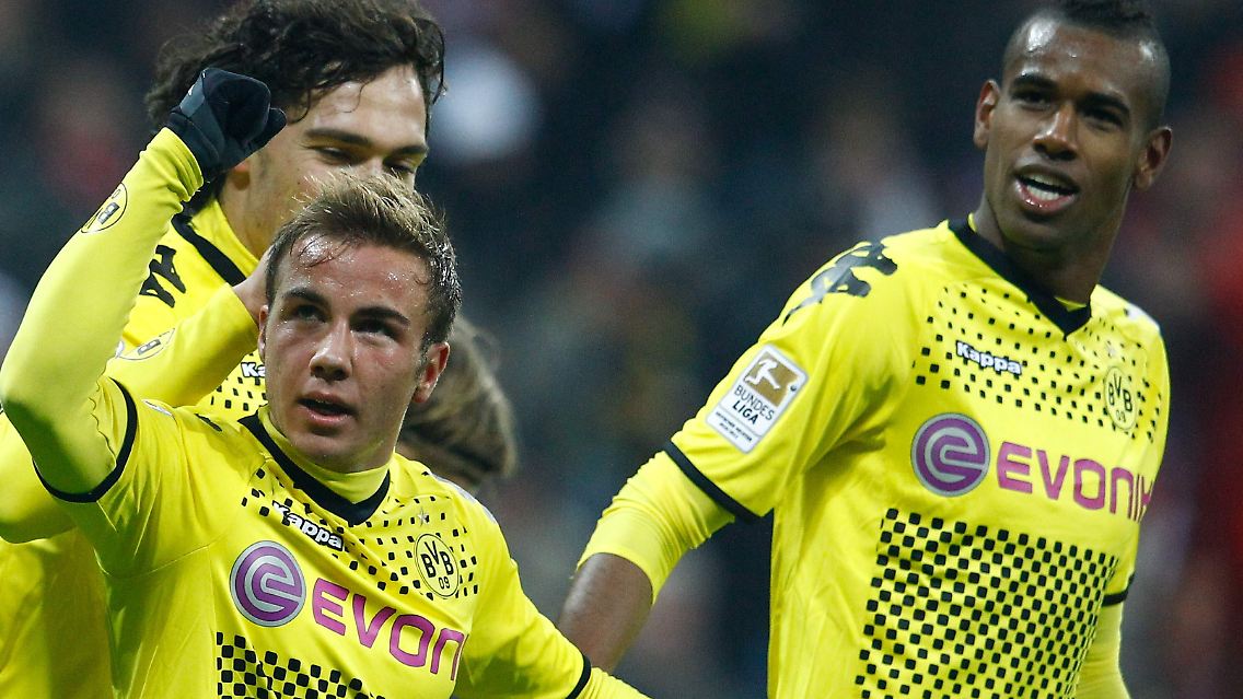 Seht her: Dortmunds Mario Götze feiert sein Tor in München gegen den FC Bayern.