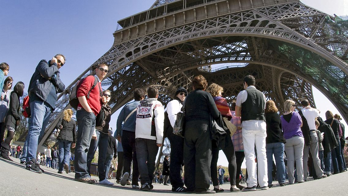 Millionen von Touristen pilgern jährlich nach Paris.