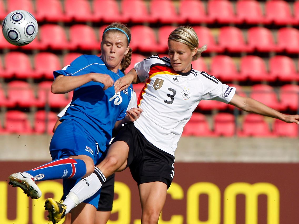 Finland_Soccer_Women_s_Euro_2009__MAS103.jpg9170451603444601801.jpg