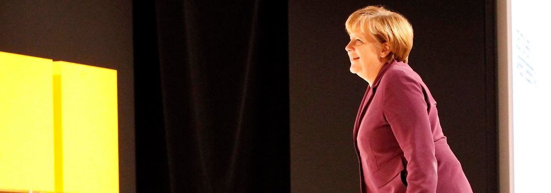 Merkel kann wieder strahlen.