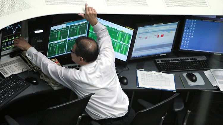 Düstere Töne aus Tokio: "Die Welt versinkt im Chaos."