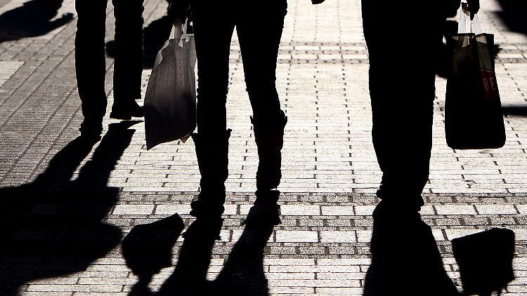 Shop 'til you drop: Können die Verbraucher das Wachstum weiter tragen?