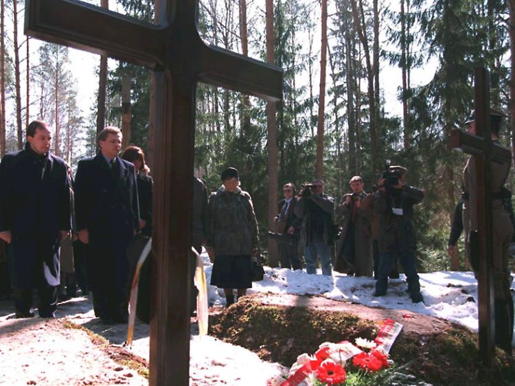 Die Wahrheit über Katyn wurde jahrzehntelang unterdrückt.