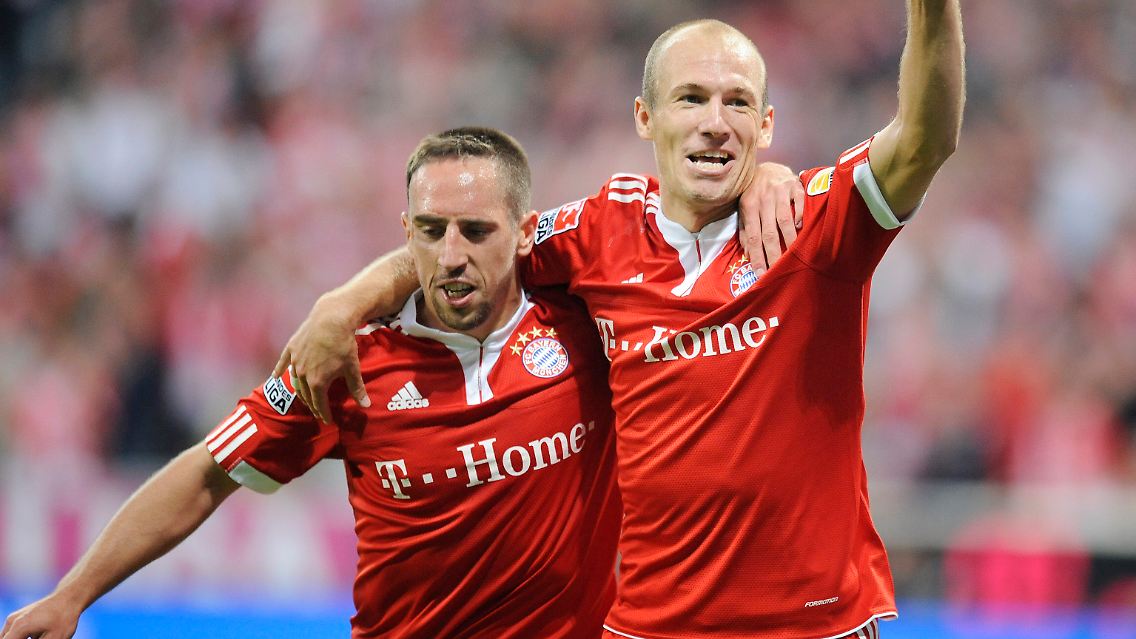 Neuer Spielkamerad: Franck Ribéry und Arjen Robben haben wenigstens auf dem Rasen Spaß.