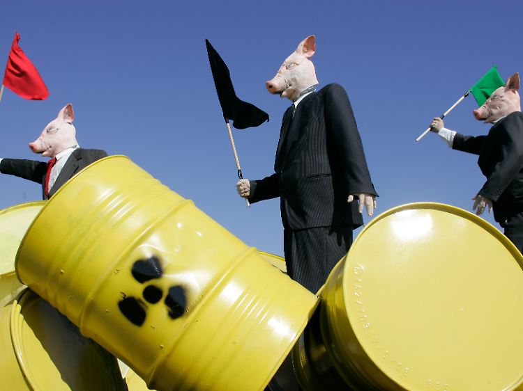 Ein Anti-Atom-Treck ist derzeit auf dem Weg von Gorleben nach Berlin. Am Samstag findet hier eine Großdemonstration gegen Atomkraft statt.