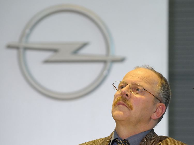 Opel-Betriebsratschef Klaus Franz: Werksschließungen und betriebsbedingte Kündigungen sind inakzeptabel.
