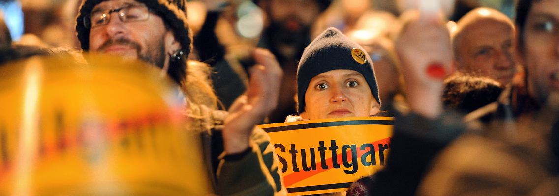 Fassungslosigkeit bei den Stuttgart-21-Gegnern.
