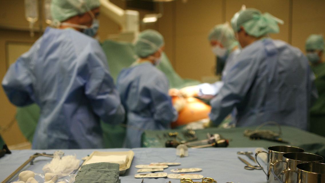 Was sind Patienten für Kliniken wert? Offenbar genug, um für sie zu zahlen.