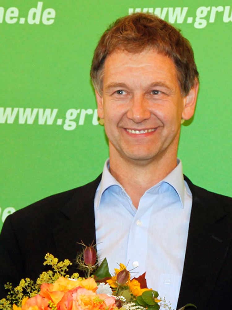 Heftig umworben: Doch Grünen-Landeschef Ulrich will sich Zeit lassen.