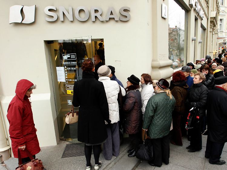 Begrenzter "Bank-Run" in Vilnius: Aufseher vermuten kriminelle Machenschaften bei Snoras. Mit der Schuldenkrise hat das wenig zu tun.