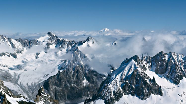 Die Alpen-Idylle ist bei Heuvelts "Echo" nur schöner Schein.