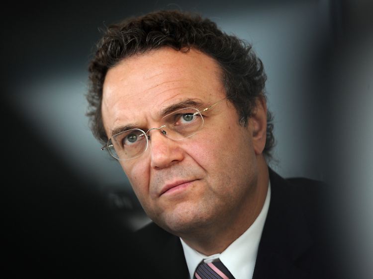 Innenminister Friedrich feilt an einem Konzept für eine Neonazi-Datei.