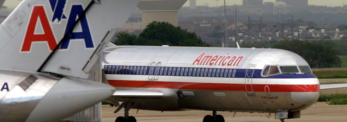 2011-11-29T124912Z_01_SIN200_RTRMDNP_3_AMERICANAIRLINES.JPG8735991348831614493.jpg