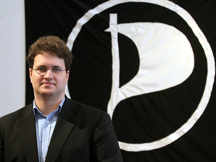 Sebastian Nerz ist seit 2009 Mitglied der Piratenpartei und ist seit Mai dieses Jahres ihr Vorsitzender.