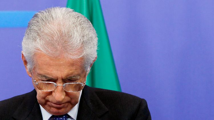 Premier Mario Monti muss kräftig Schulden abbauen. Der IWF könnte in diesen klammen Zeiten helfen.