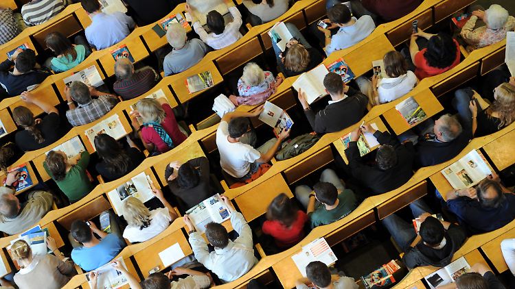 Wenn eine Uni Semestertickets anbietet, haben die Studenten keine Wahl.  