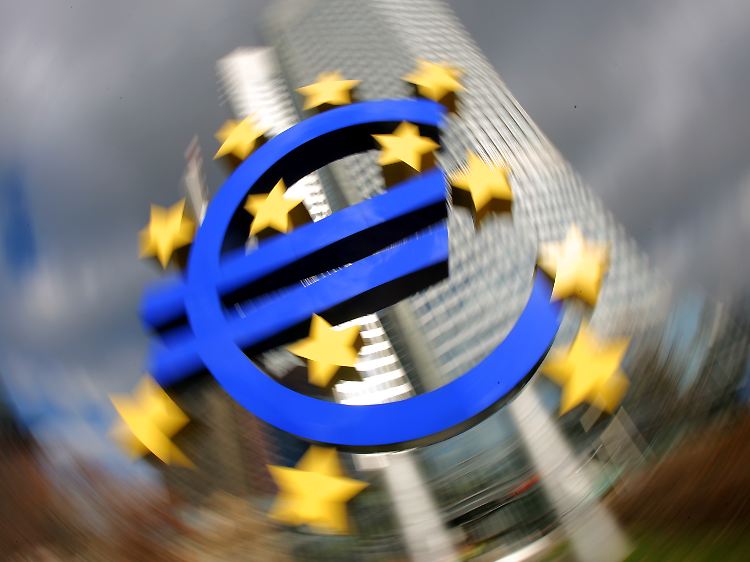 Die EZB und die Notenbanken von Kanada, den USA, Japan, der Schweiz und Großbritannien fluten die Märkte mit Geld.