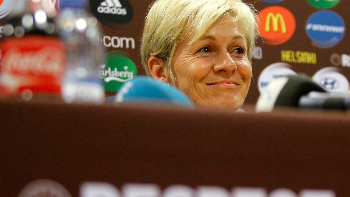 Gut gelaunt: Silvia Neid.