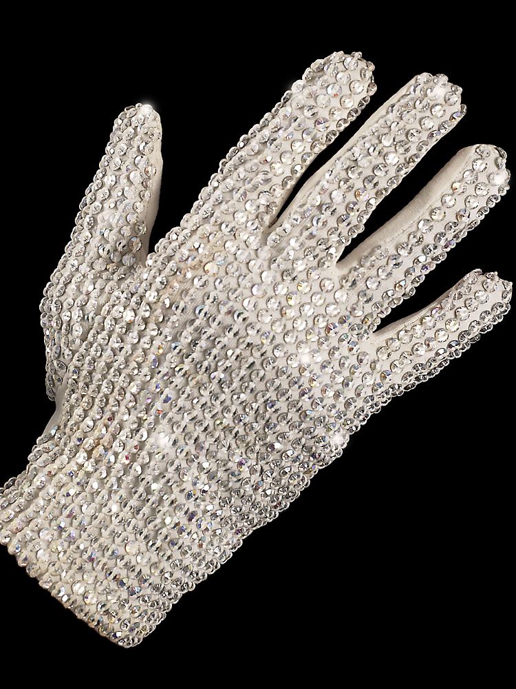 Der weiße Glitzerhandschuh war eins von Jacksons Markenzeichen, ...