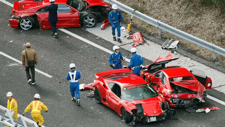 Allein die Ferraris kosten ein Vermögen.