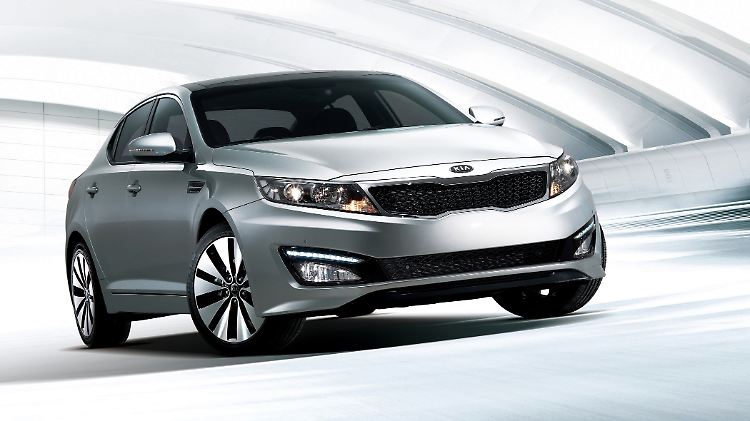 Der Kia Optima nimmt den Wettkampf mit VW Passat, Ford Mondeo und Opel Insignia auf.