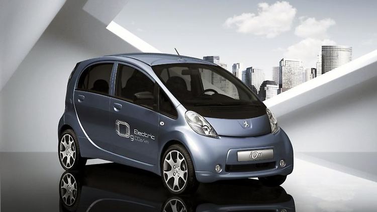 Fährt nur mit Strom 130 Kilometer weit: Peugeots Elektroauto iOn.
