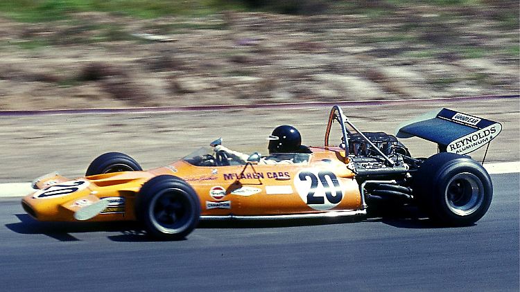 Peter Gethin in McLaren 1971 beim Training zum GP von Deutschland, Nürburgring.