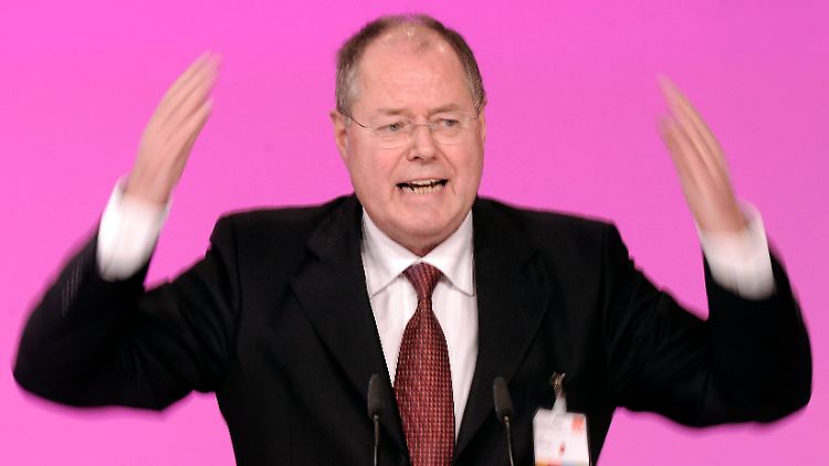 "Wir müssen zurück zu einer sozialen Marktwirtschaft", fordert Steinbrück.