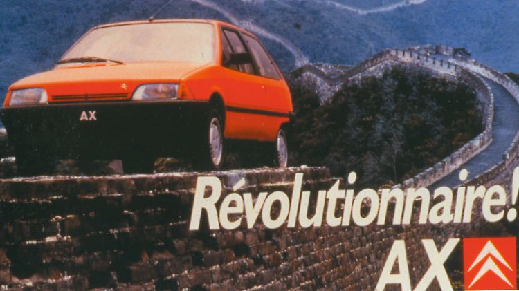Der Citroen AX lockt auf der Chinesischen Mauer.