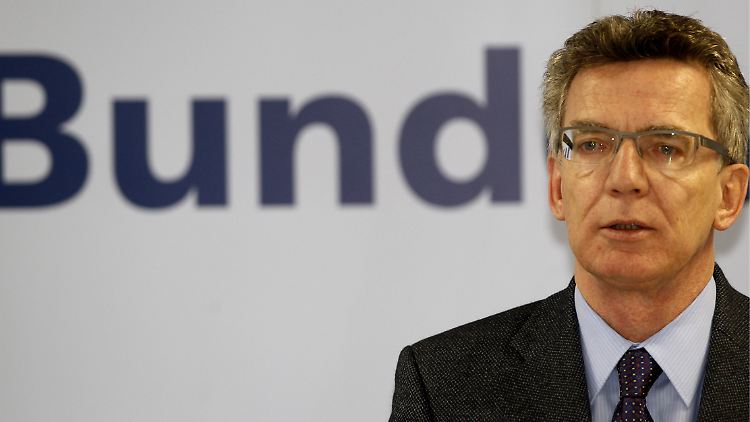 Der Minister erklärt das Vorhaben, das auf einem Rechentrick basiert.