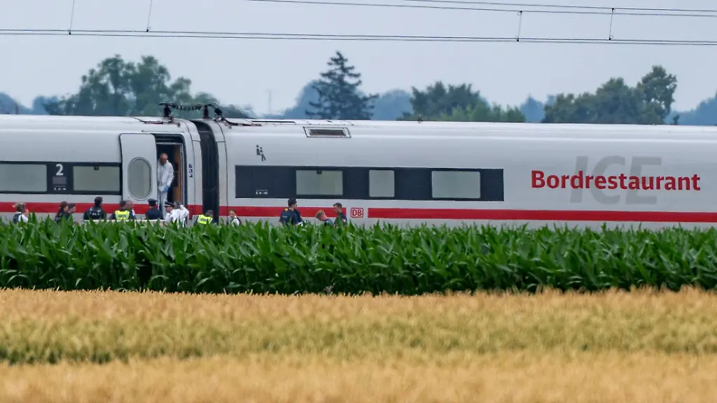 5ddb1682d34eb4ca93edd86c693e16d9