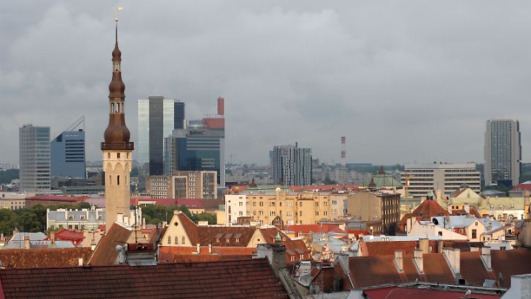 Alt und Neu: Blick auf die estnische Hauptstadt Tallinn.
