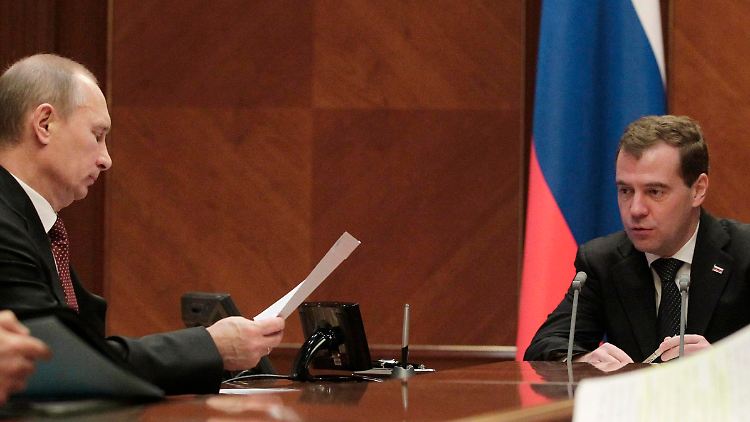 Der Lack ist abgeplatzt: Putin und Medwedew.