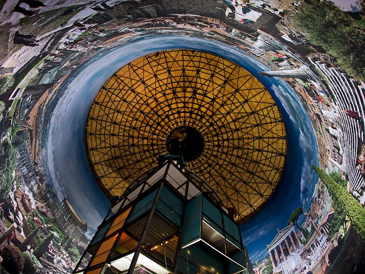 Das neue 360-Grad-Panorama zur Ausstellung "Rom 312". In der Mitte befindet sich die Besucherplattform.