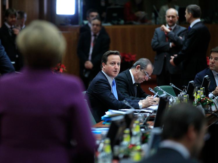 Von der Demonstration der Macht bis zur Isolation war es für Cameron am Ende nur ein kleiner Schritt.