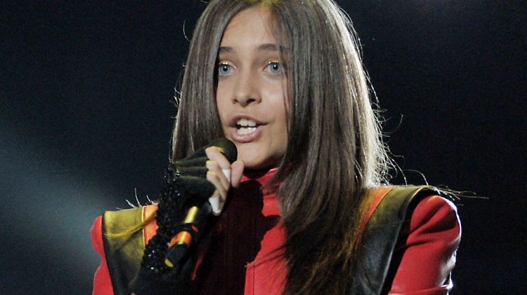 Paris Jackson beim "Michael Forever Tribute Concert" im Millennium Stadium in Cardiff am 8. Oktober 2011.
