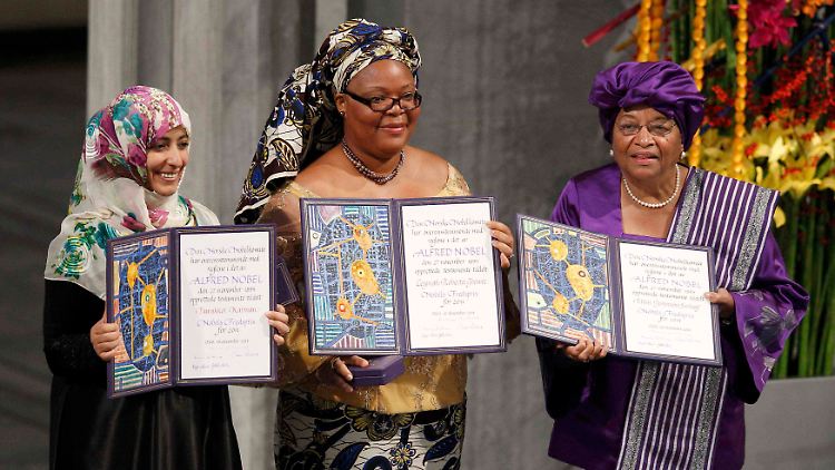 Tawakkul Karman (l.), Leymah Gbowee und Ellen Johnson-Sirleaf bei der Preisverleihung.