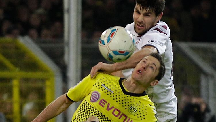 Robert Lewandowski hatte in der 72. Minute das 2:1 auf dem Fuß, doch der Ball landete am Fuß von FCK-Keeper Kevin Trapp.
