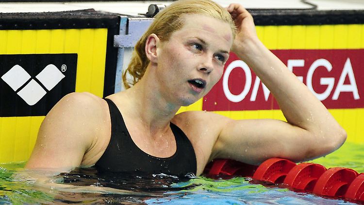Dreimal Gold nimmt Britta Steffen aus Stettin mit nach Berlin.
