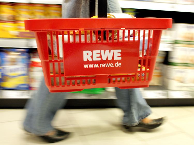 Rewe erweitert seinen Warenkorb.