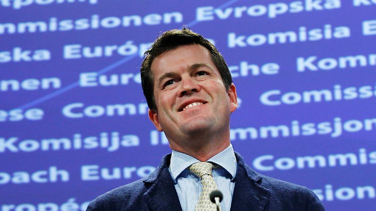 Guttenberg sagte, man müsse lernen, sich im Rahmen geltender Rechtssysteme zu bewegen.