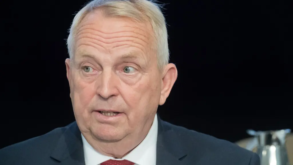 In-Bruessel-werden-die-Weichen-fuer-die-EU-Agrarfoerderung-der-kommenden-Jahre-gestellt-In-Deutschland-sieht-man-moegliche-Reformen-mit-Sorge