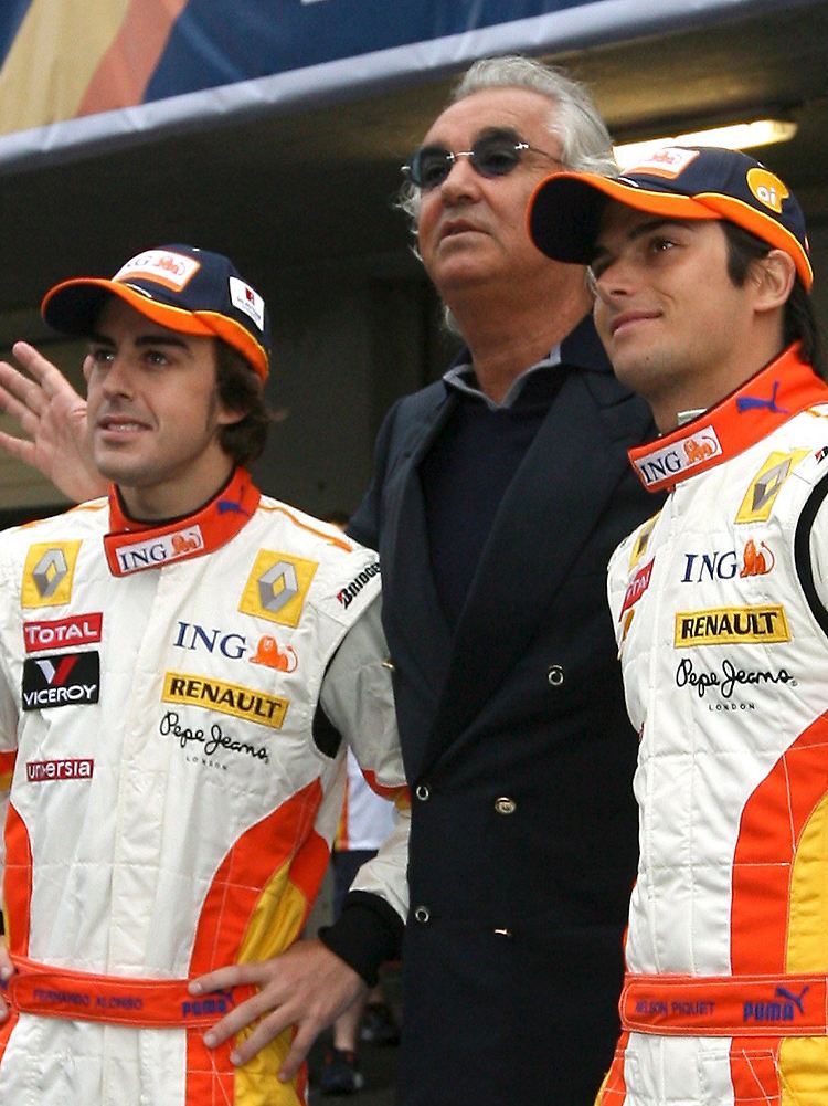Piquet (r.) soll einen Unfall inszeniert haben, um Alonso (l.) zum Sieg zu verhelfen. Teamchef Flavio Briatore bestreitet die Vorwürfe.