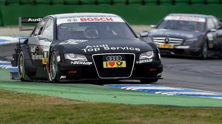 Wie in der abgelaufenen DTM-Saison hat Audi auch bei den Absatzzahlen die Nase vor Mercedes.