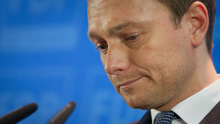 Die Gründe seines Rücktritts lässt Lindner offen.