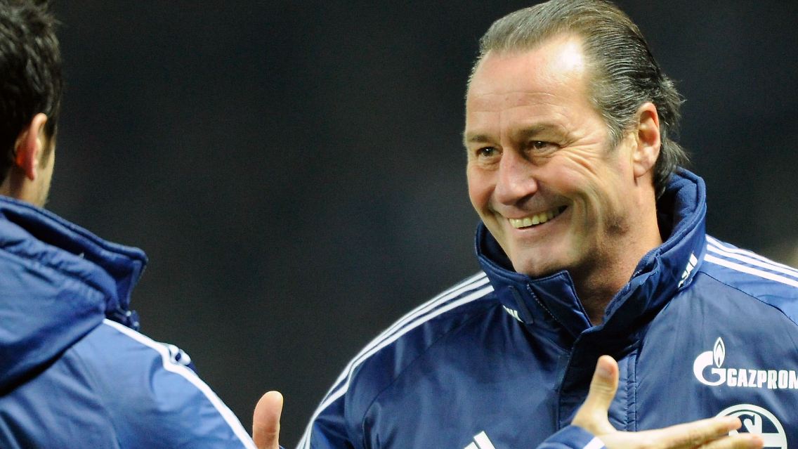 Am besten immer ein Tor mehr als der Gegner: Huub Stevens, Trainer des
